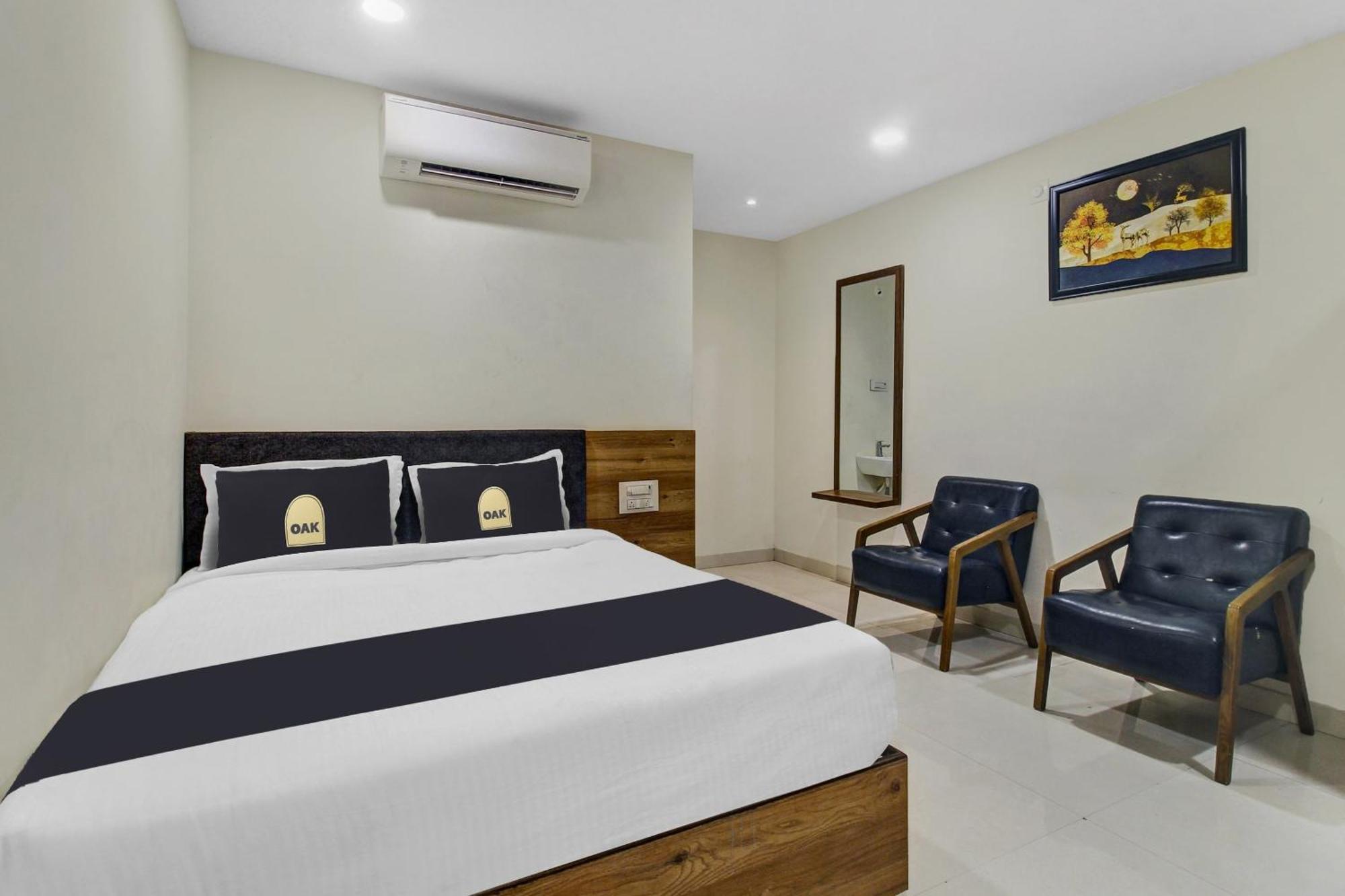 Collection O Hotel Swagath Pride Mancherāl Buitenkant foto