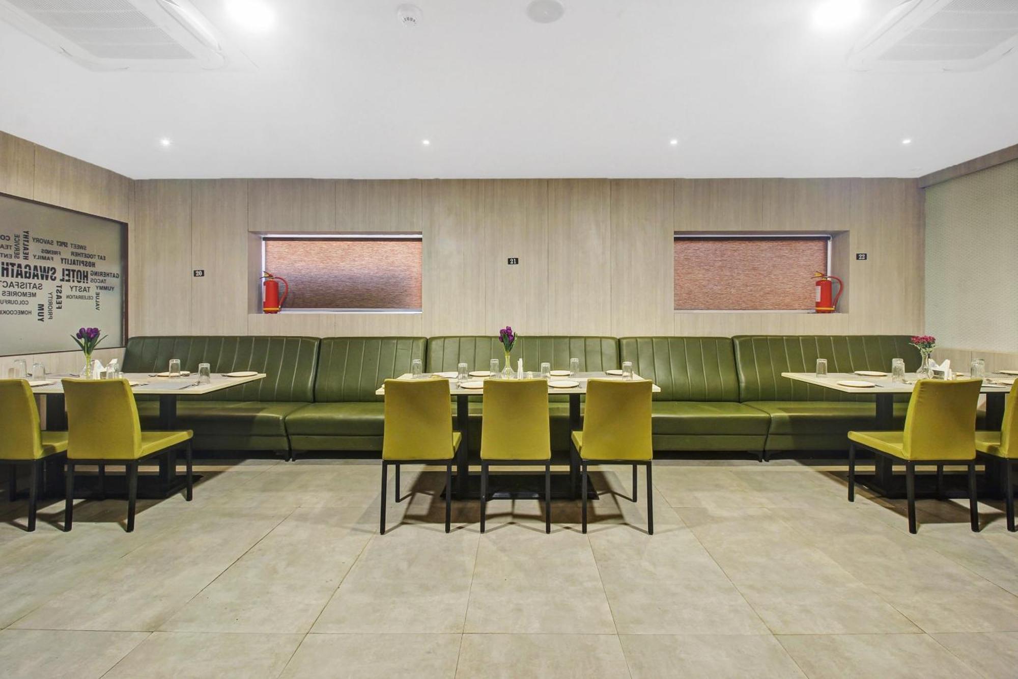 Collection O Hotel Swagath Pride Mancherāl Buitenkant foto